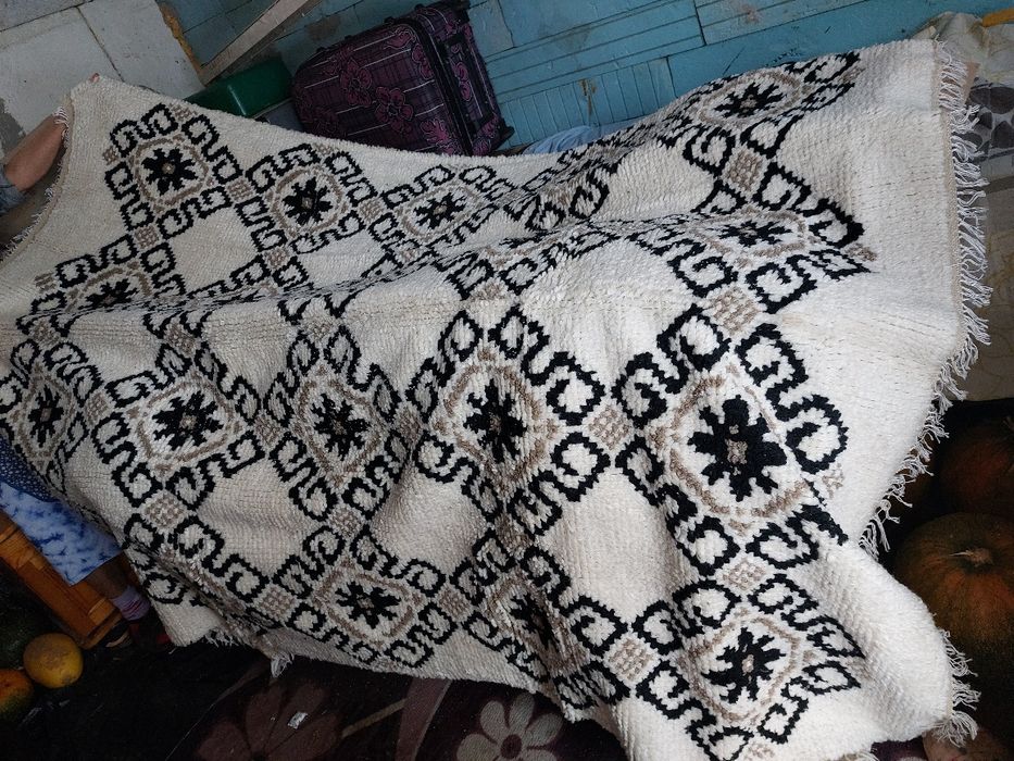 Продавам китеници