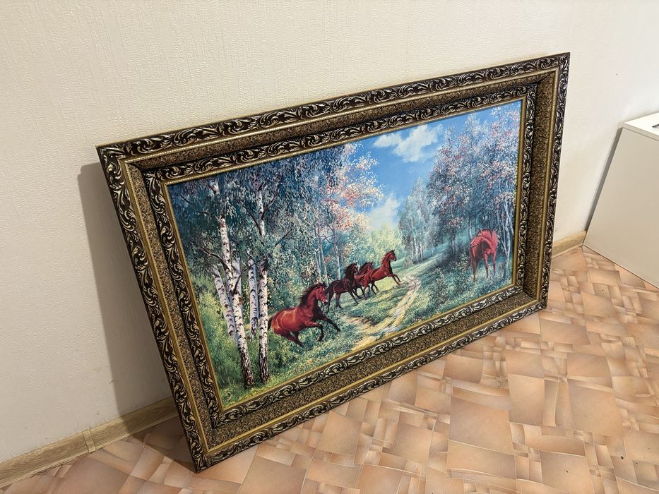 Продам картину лошадей