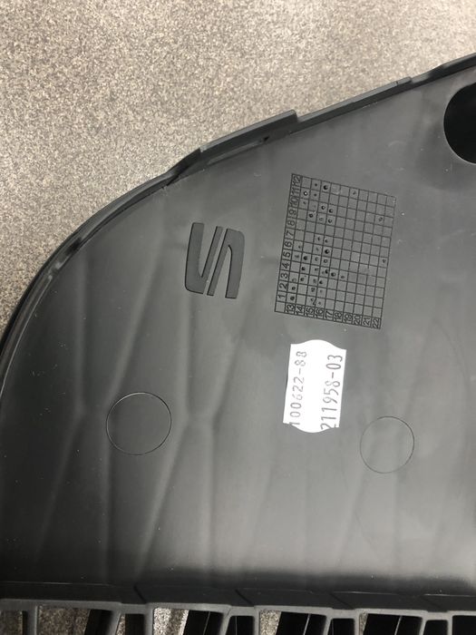 Grila bara fata 5F0853677F Seat Leon 2013-2016