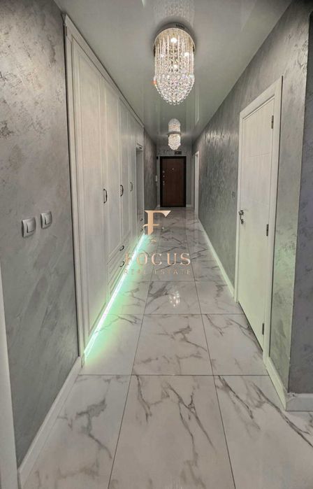 Продава се Четиристаен апартамент в Пловдив, Остромила - 179 кв.м за 1872 €/кв.м - Снимка #6