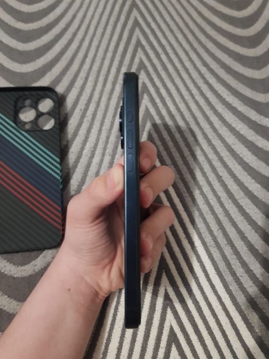 iPhone 15 pro max 256 gb eSIM