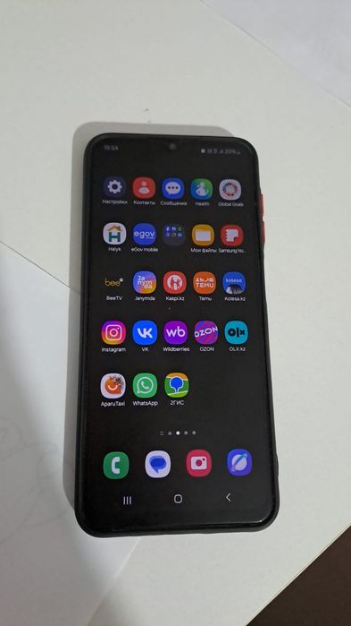 Продам самсунг а13,на 64г,с документами