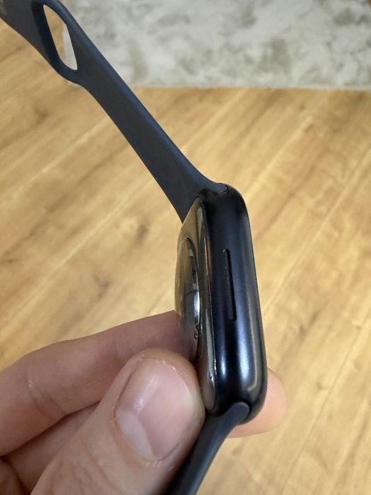 Apple Watch Series 9 Cellular 45mm + bratara Milanese originala