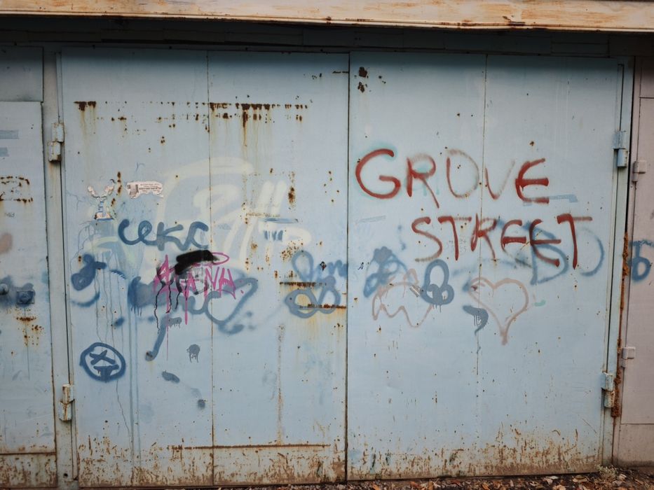 Продам ворота стальные.