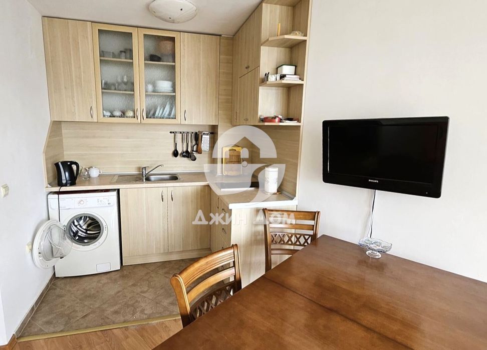Продава се Тристаен апартамент в Бяла - 76 кв.м за 1093 €/кв.м - Снимка #2