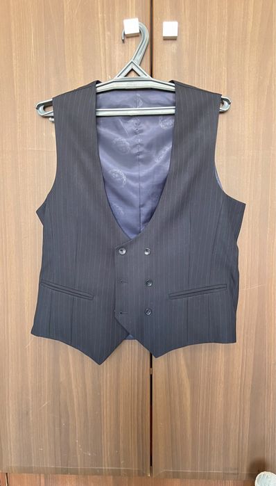 Продам мужской костюм