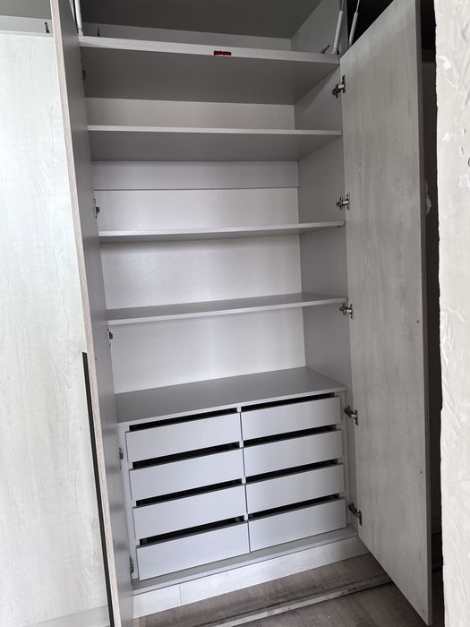 Шкаф в прихожую