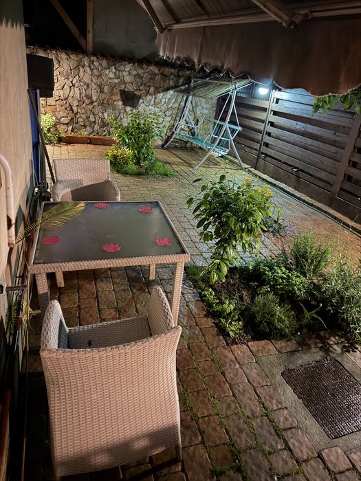 Mobilier  curte 6 scaune 2 mese