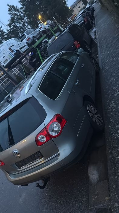 Usa passat b6 negru spate ,belina spate fata Auriu