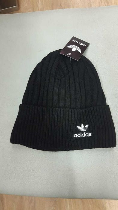 Шапка  мужская молодежная