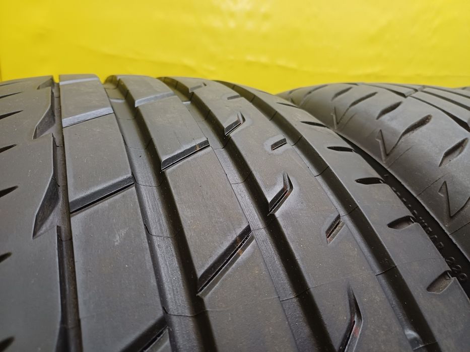 Шины 245/45 R17 Bridgestone комплект.