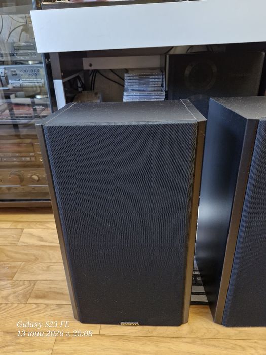 Трилентови тонколони ONKYO  SC-360