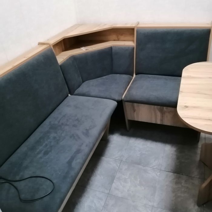 Кухонный уголок на заказ.