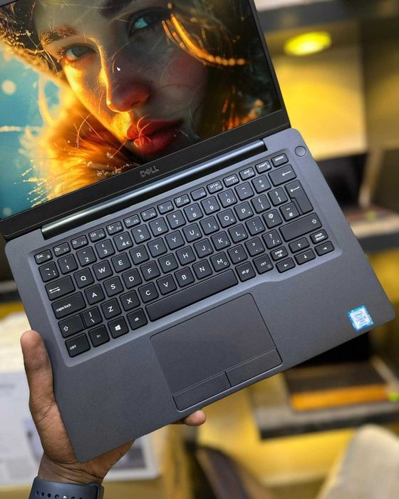 Лаптоп Dell Latitude 7300 Intel® i7-8665U, 32GB DDR4, 1ТВ SSD