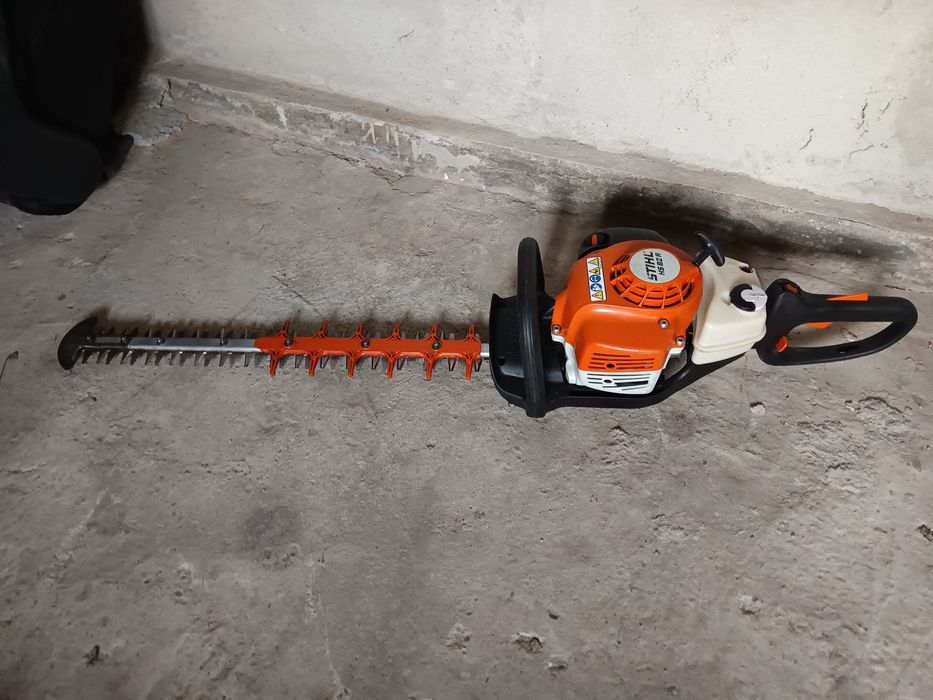 Sthil HS 82 mașină de tăiat gard viu tuia