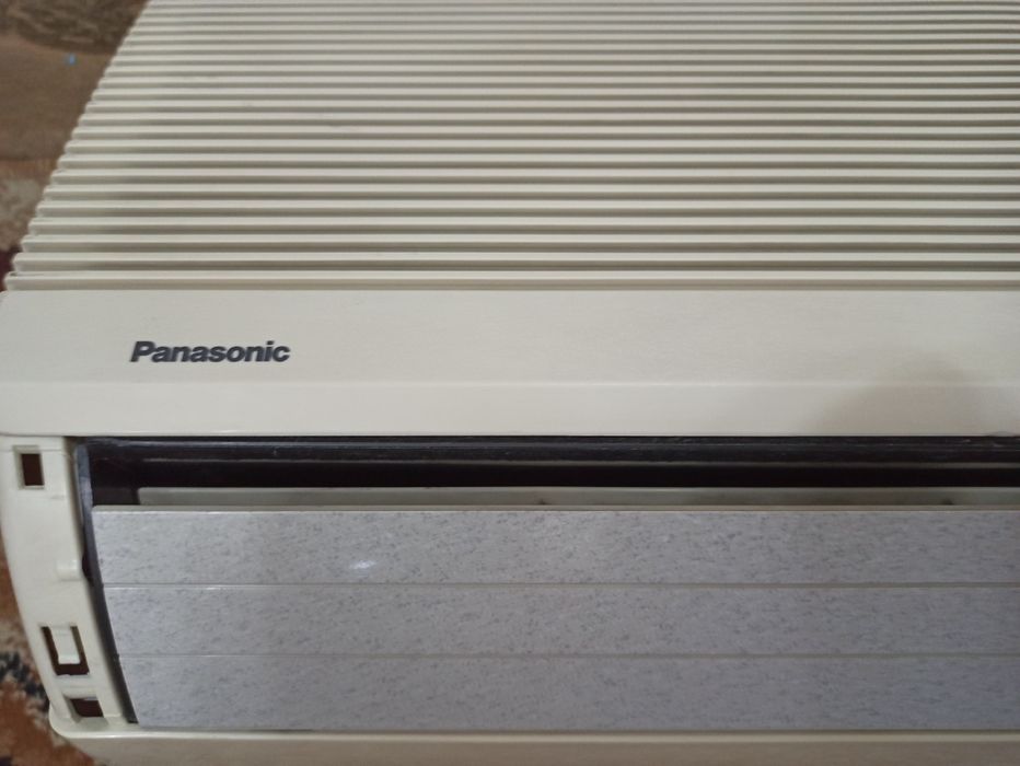 Продавам вътрешното тяло за климатик