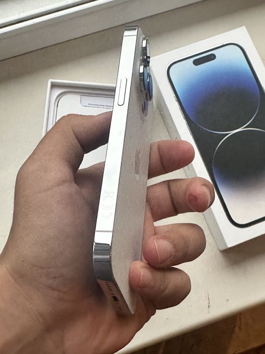 iphone 14 pro.