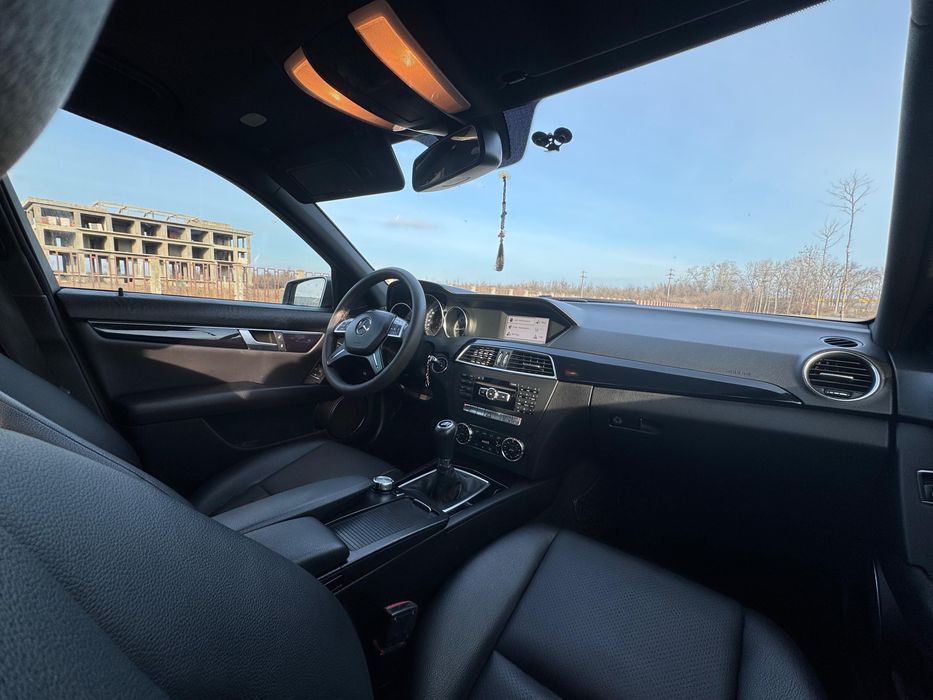 Mercedes-Benz C Class 2011