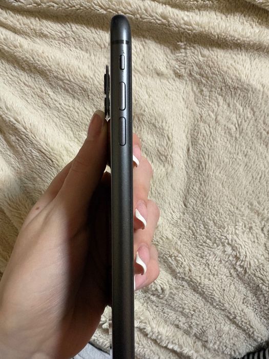 Iphone 11, 64GB използван