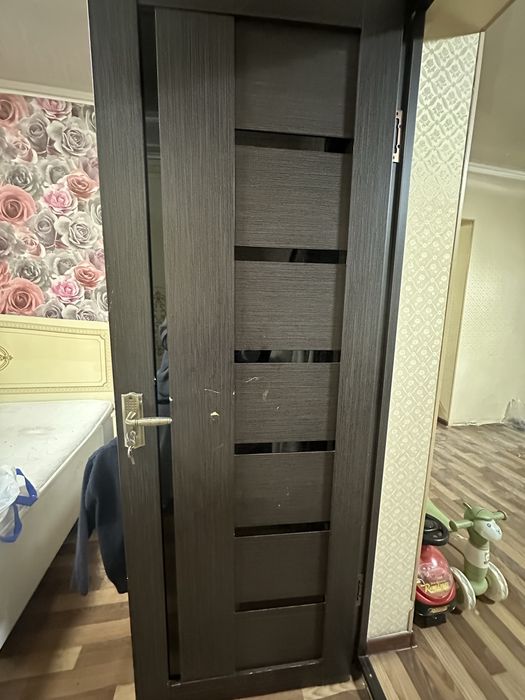 Межкомнатные двери 4 шт