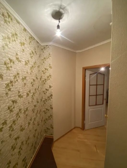 Продаётся 1 ком кв Сулейменова