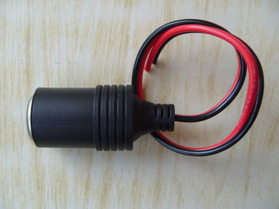 Гнездо за запалка за кола