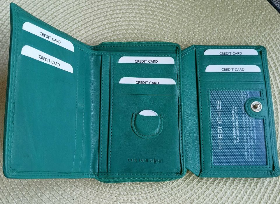 Friedrich Lederwaren GmbH, Германия - дамско портмоне от естествена кожа с RFID защота в тюркоаз