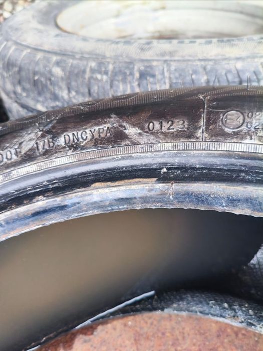 175 65 R14 два  баллона