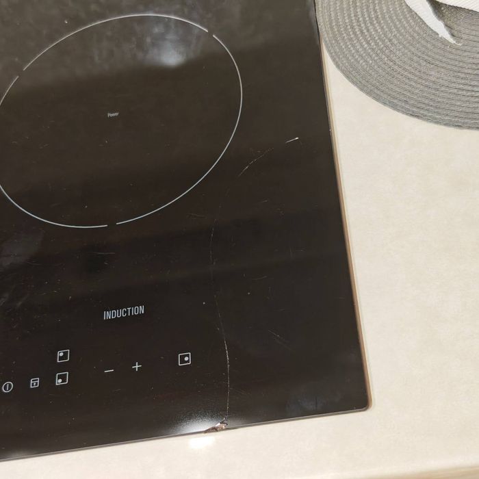 Индукционен плот  Electrolux