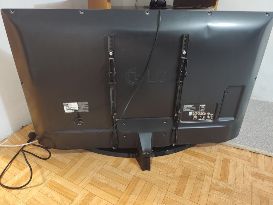 Большой смарт ТВ LG 49 дюймов
