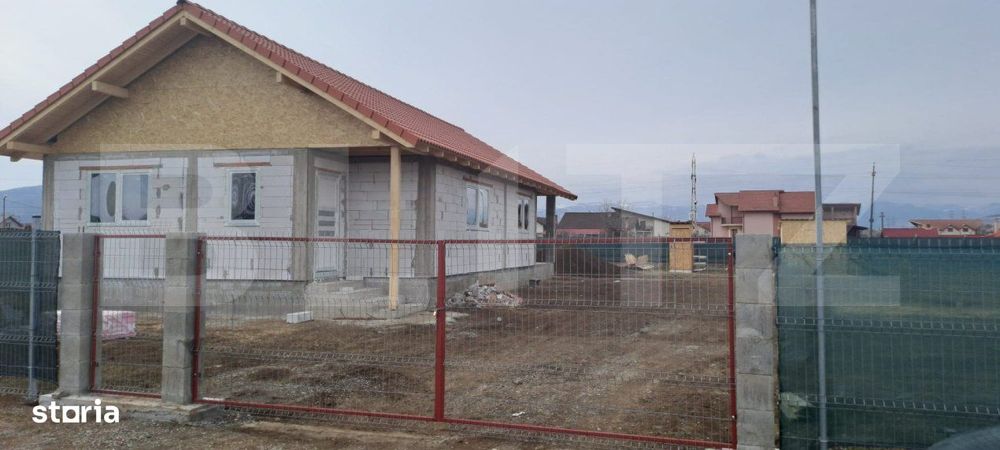 Casa cu 3 camere, 120 mp, zona Barabant