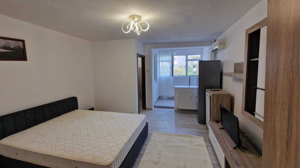 Garsoniera renovată și mobilată modern în Craiova, Brazda lui Novac