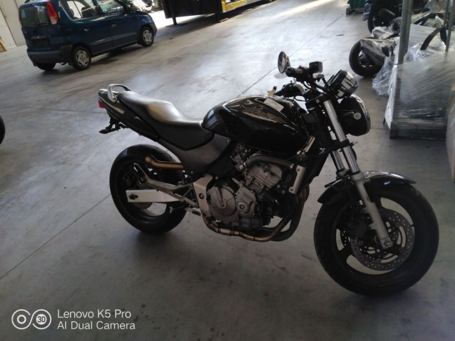 Мотоциклет Хонда ХОРНЕТ С(Honda Hornet S )600,900- на части