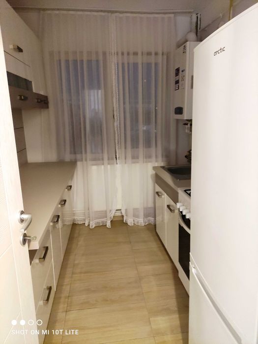 Închiriez apartament 2 camere str Amaradia