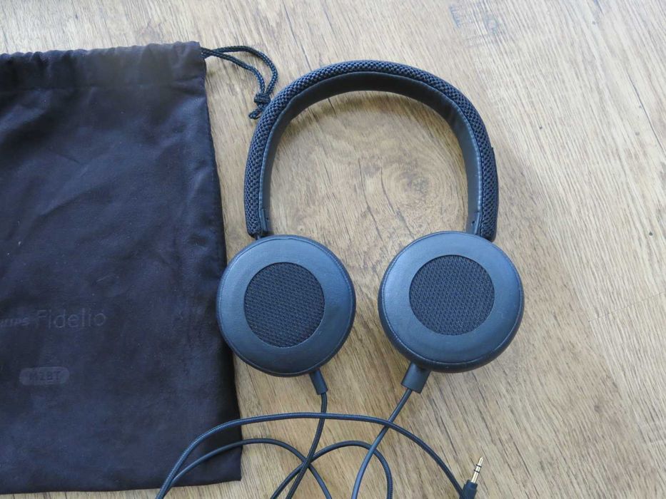 Безжични слушалки Philips Fidelio M2