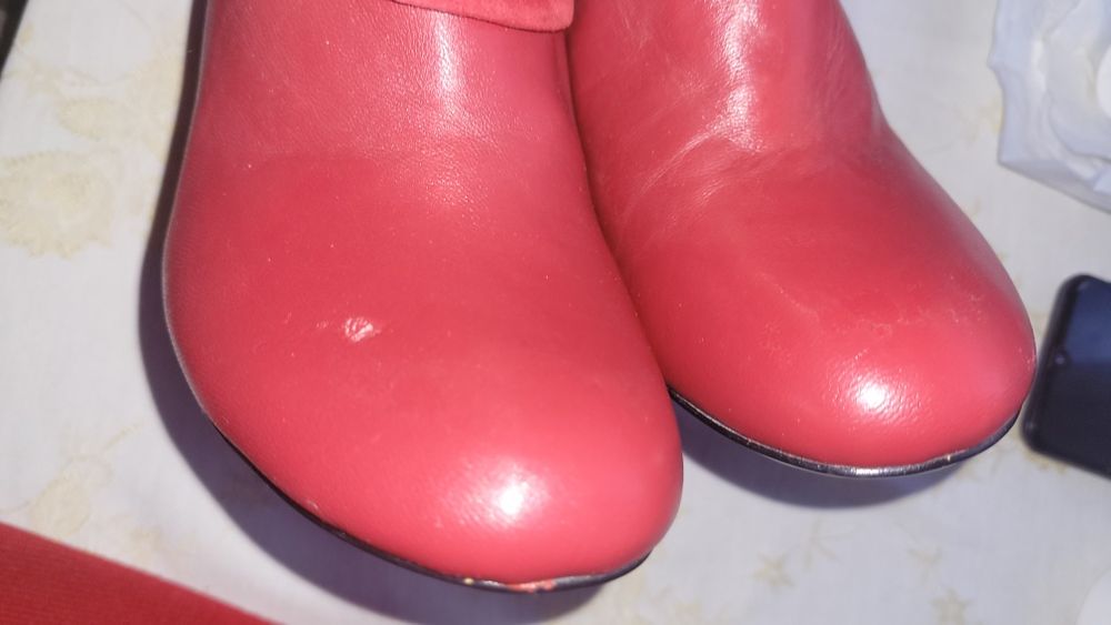 Cizmulite buffalo london ,stare buna marime 36