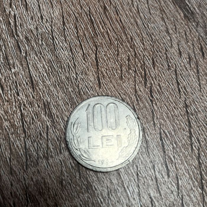 Vând monede românești.