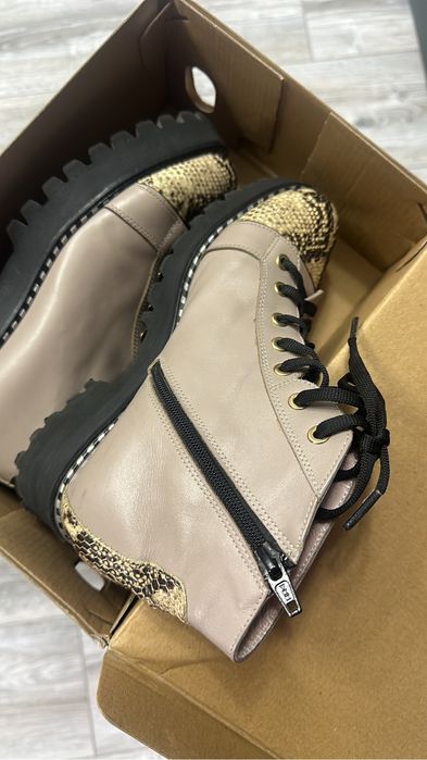 Продам ботинки демисезонные