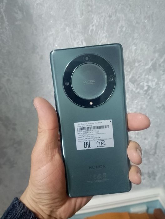 Honor x9a  5G  8.256g хорошем состоянии все родной с коробка документ