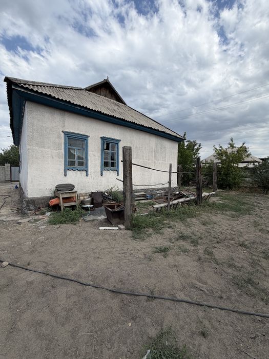 Продаётся дом с удачным расположением!