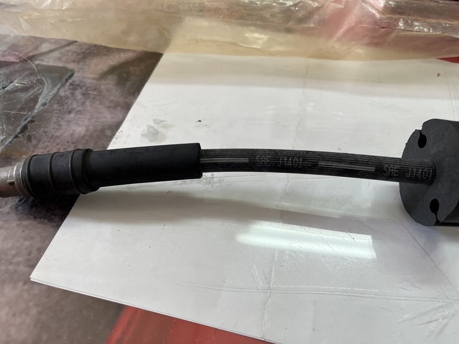 Шланг тормозной передний