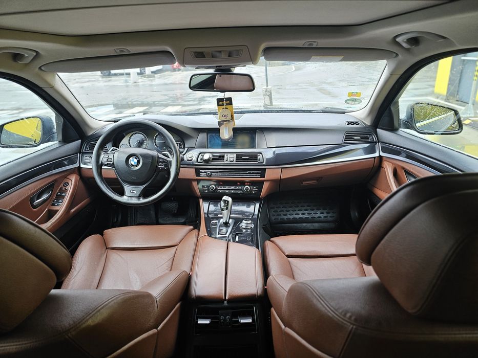 BMW 520d F11  automat 184CP 
^ An 2011
^ Motorizare 2.0 Diesel 184CP
^