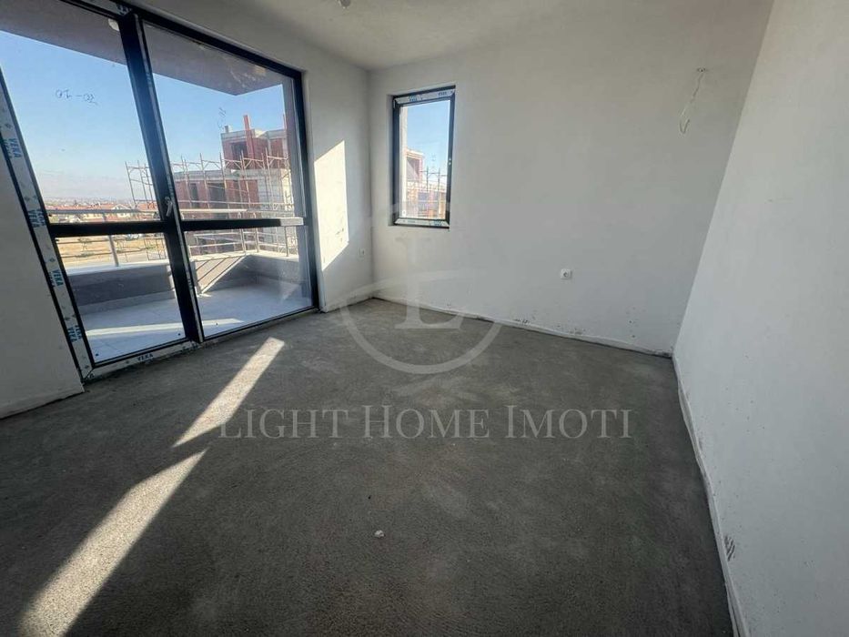 Продава се Тристаен апартамент в с. Белащица, Област Пловдив - 108 кв.м за 1400 €/кв.м - Снимка #4