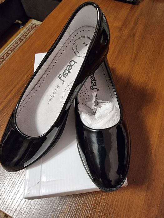 Туфли лаковые школьные