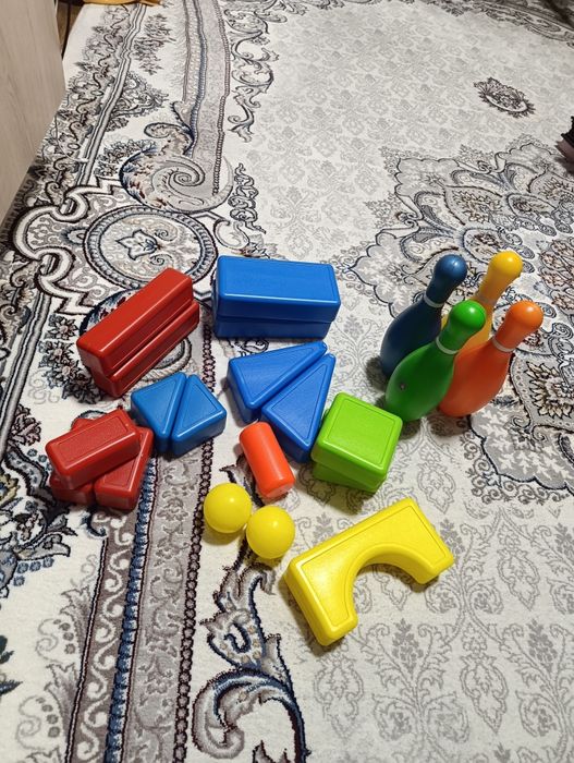 Разные игрушки для детей