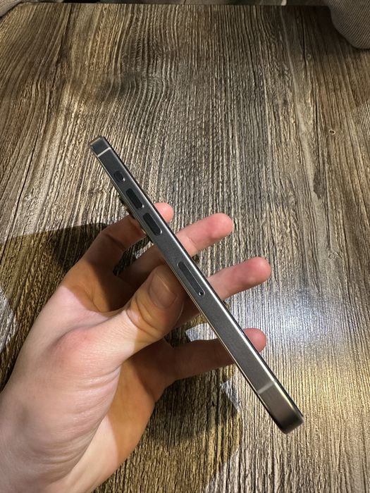 Срочно Продам iPhone 15 pro (Айфон 15 про).