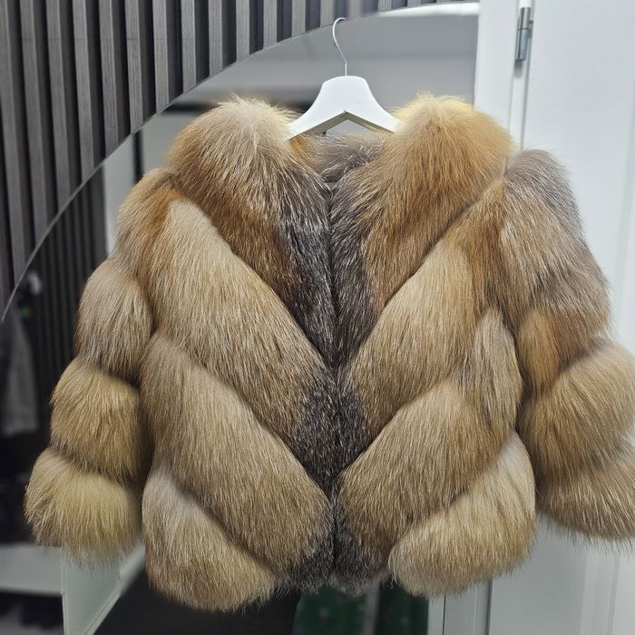 Haină blană de vulpe canadiană