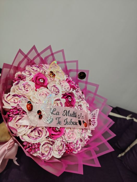 Buchet 37 trandafiri săpun