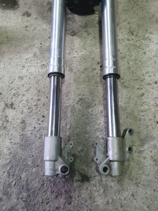 Предница Aprilia Pegaso 650