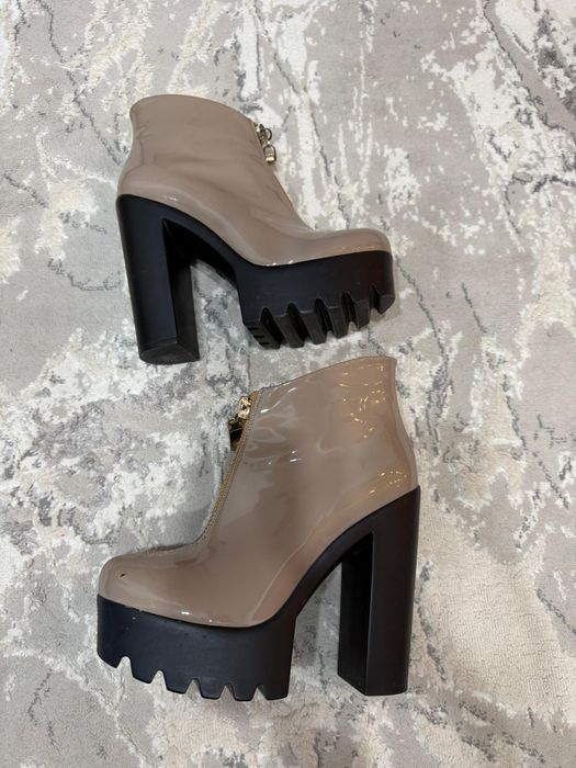 Продам ботильоны 37 размер